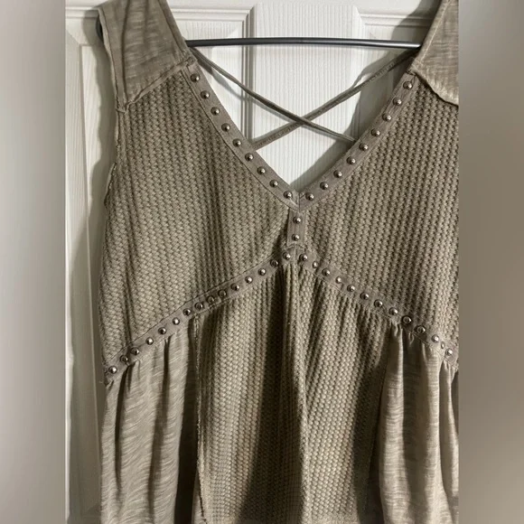 POL Studded Khaki Tank Top - Picture 2 of 6